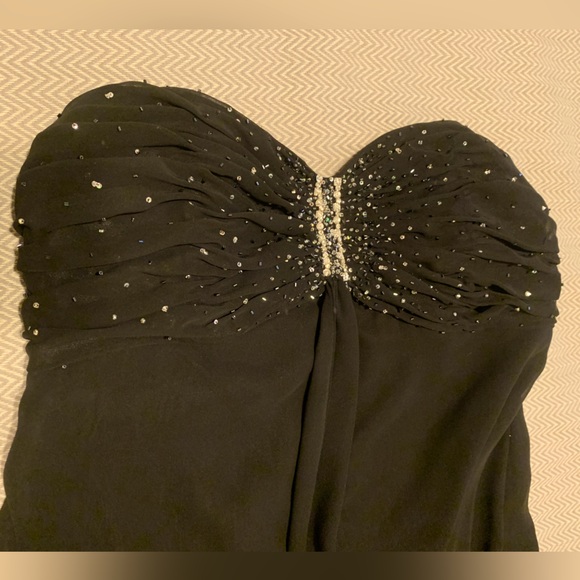 Alfred Angelo long strapless evening gown. Sweetheart neckline w/ rhinestones. - Picture 3 of 7